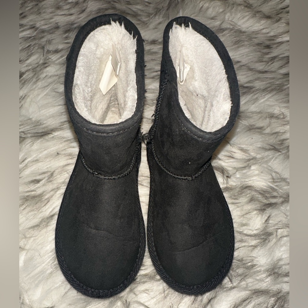 Old navy boots